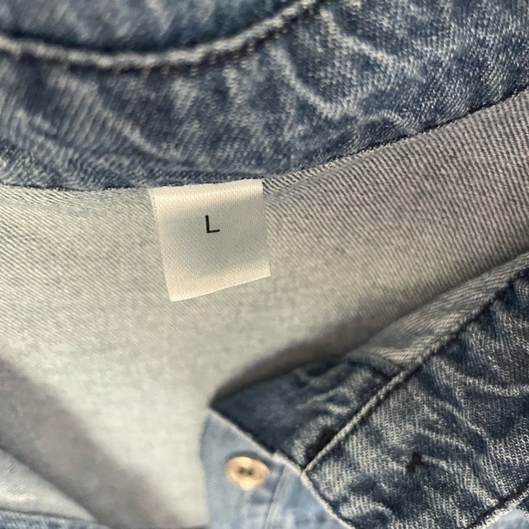 Stylish Blue Denim Shirt Dress - Picture 4 of 6